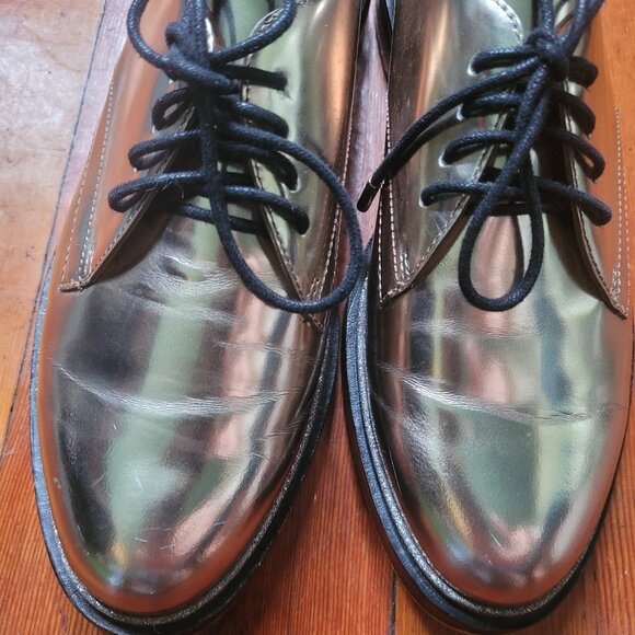 Vince Camuto Gold Oxford, sz 6M - Picture 3 of 9